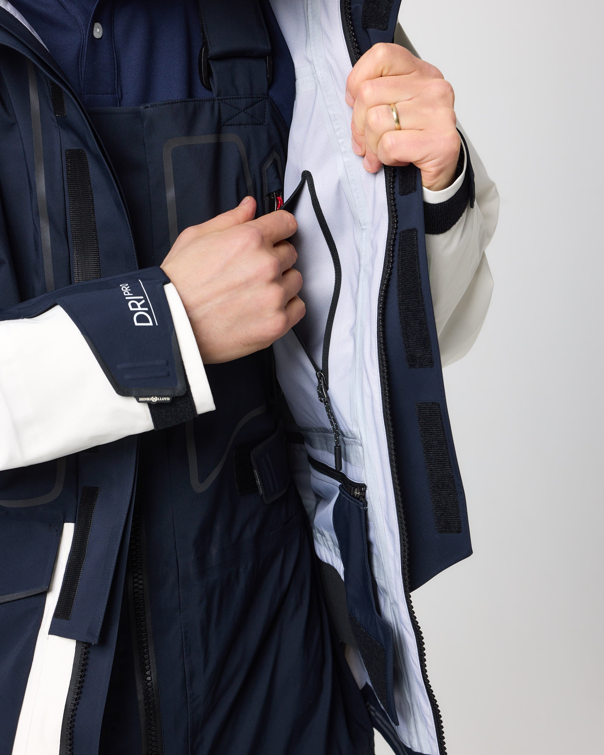 Ocean Line Jacket Men's Ocean Pro Jacket - Navy Black/Off White – Henri-Lloyd